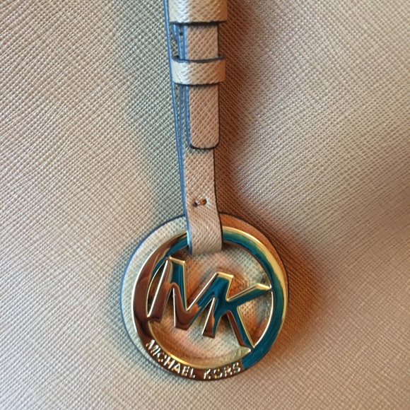 Michael Kors tan jet set tote NWT - Picture 4 of 5